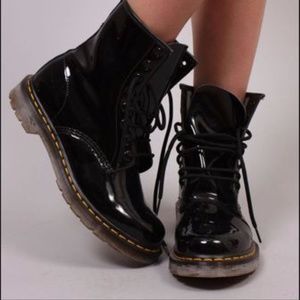 Dr. Martens / Patent Leather / Size 7